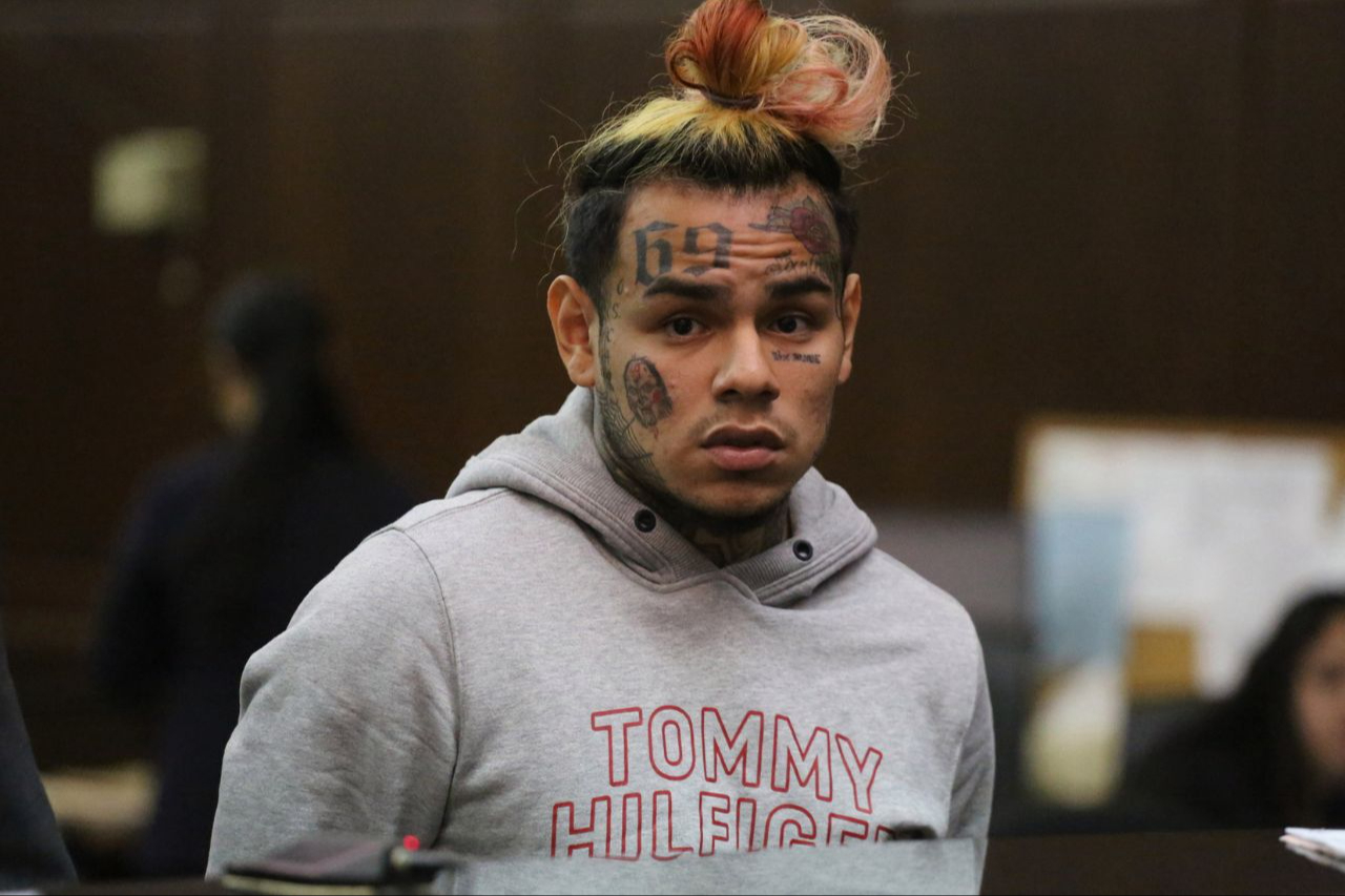 Emiten orden de captura internacional en contra de Tekashi 6ix9ine 