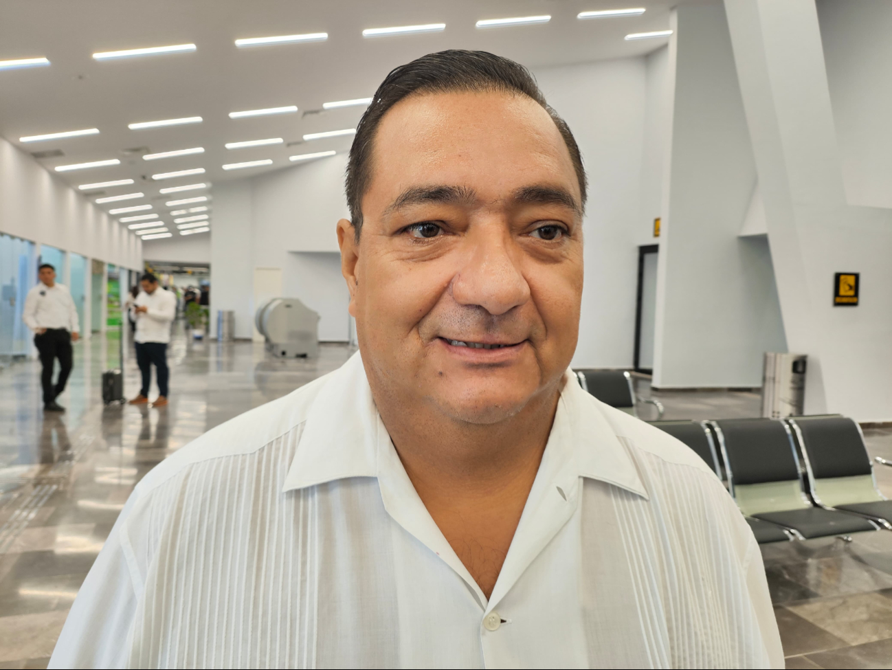 Queremos pedir con firmeza que las empresas de seguridad privada sirvan también para proteger a quienes acuden a comprar” Queremos pedir con firmeza que las empresas de seguridad privada sirvan también para proteger a quienes acuden a comprar”