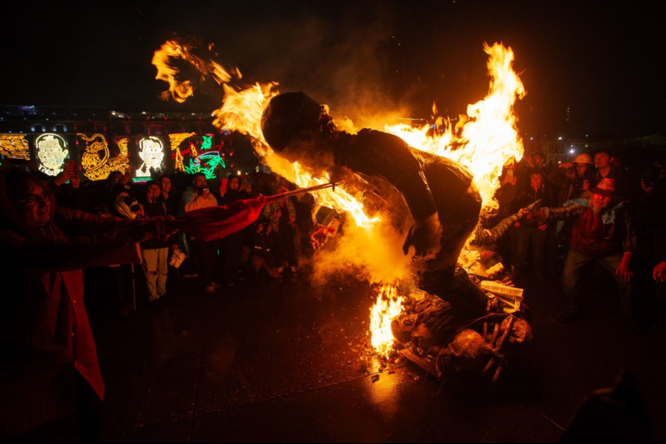 Ayotzinapa a 10 años: Entre el recuerdo y los destrozos, así pasó la marcha por los desaparecidos en la  CDMX