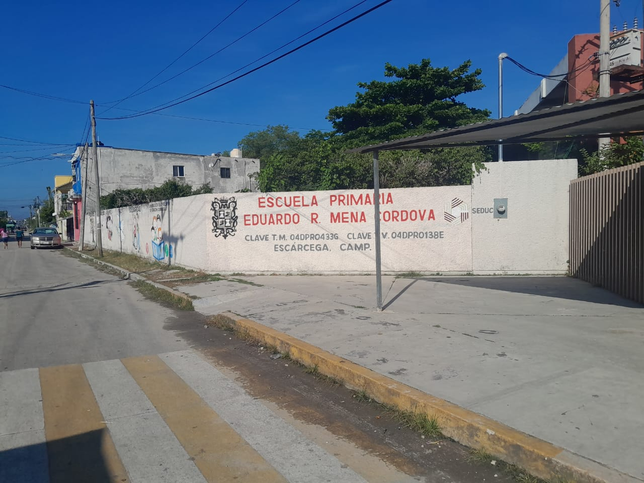 Los padres piden que las clases se impartan en línea para evitar accidentes Los padres piden que las clases se impartan en línea para evitar accidentes