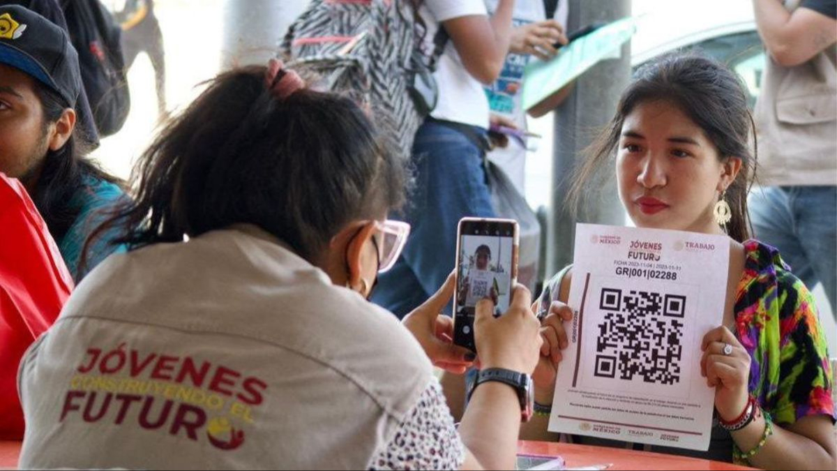 Programa de Becarios de Jóvenes Construyendo el Futuro brinda a mexicanos nuevas oportunidades.
