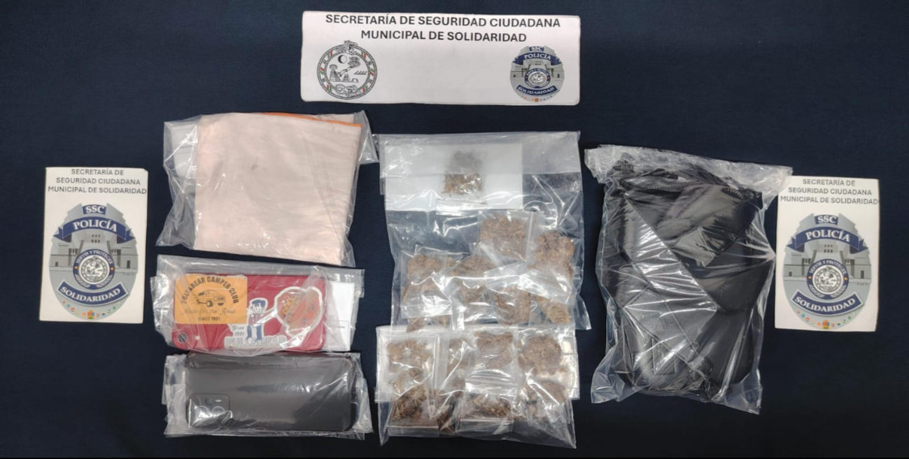 En la detención se encontraron 35 envoltorios de marihuana En la detención se encontraron 35 envoltorios de marihuana