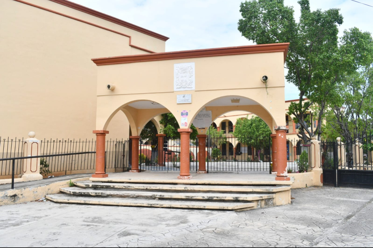 Las autoridades educativas y de Protección Civil han coordinado esfuerzos para asegurar la seguridad en las escuelas Las autoridades educativas y de Protección Civil han coordinado esfuerzos para asegurar la seguridad en las escuelas