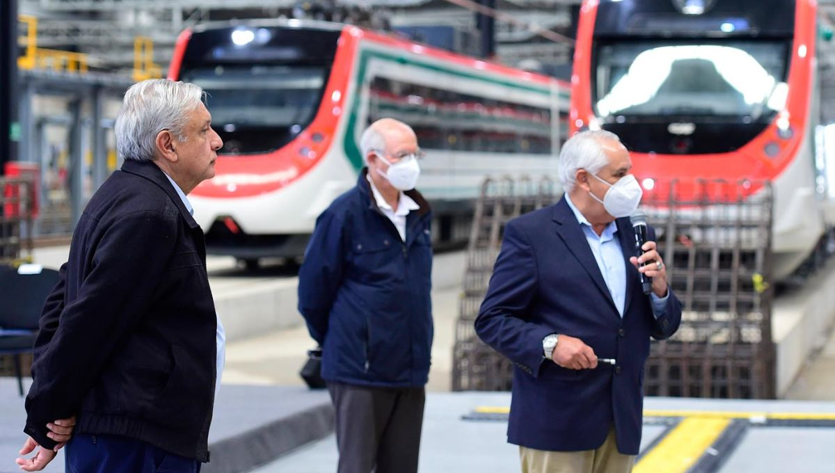 López Obrador en el Tren Interurbano "El Insurgente" López Obrador en el Tren Interurbano "El Insurgente"