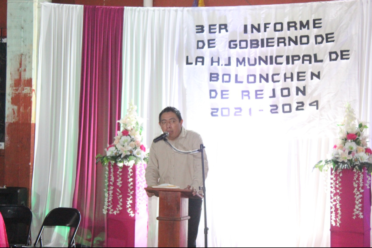 Sergio Jesús Salazar Solís, presidente de la Junta Municipal de Bolonchén de Rejón Sergio Jesús Salazar Solís, presidente de la Junta Municipal de Bolonchén de Rejón
