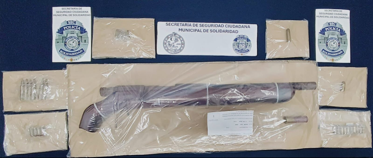 Después de prender fuego a la casa, amenazó con una escopeta a los dueños Después de prender fuego a la casa, amenazó con una escopeta a los dueños
