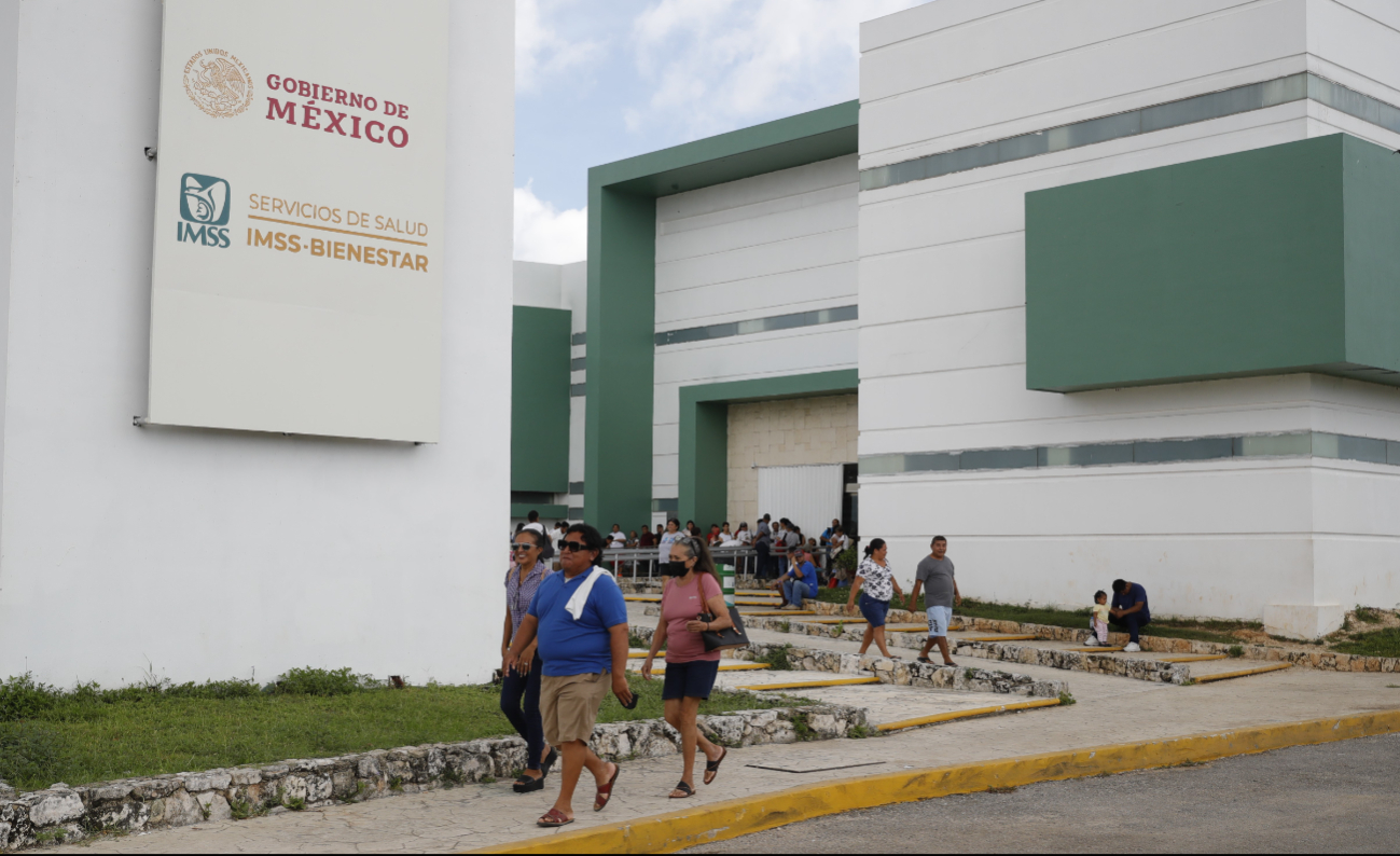 IMSS Bienestar recibe 80 pacientes de la tercera edad en  Cancún