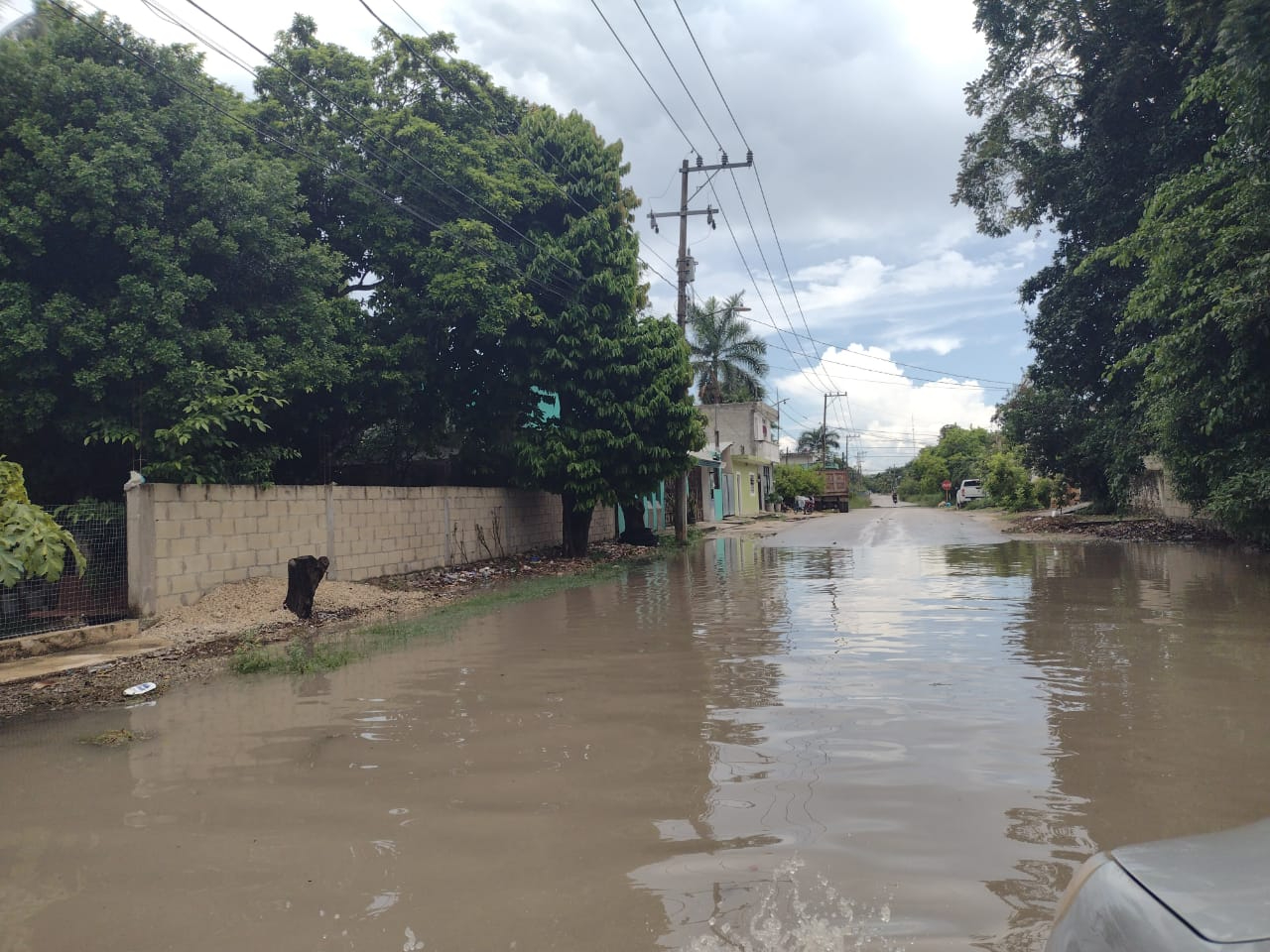 Las colonias irregulares son las más afectadas por falta de pavimentación Las colonias irregulares son las más afectadas por falta de pavimentación