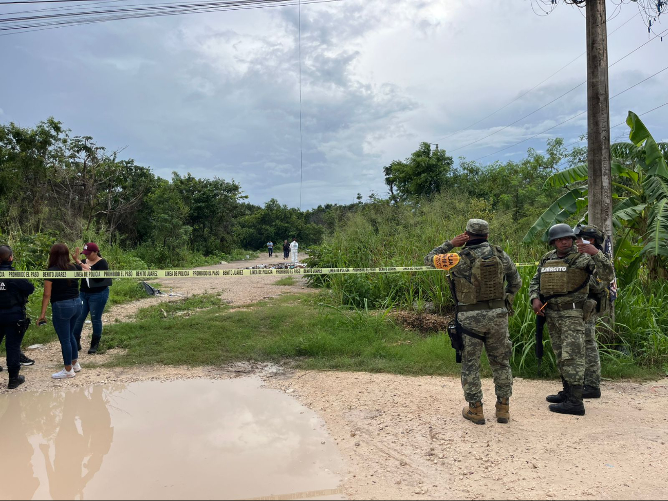 Al lugar llegaron autoridades policiales y el Ejército Mexicano. Al lugar llegaron autoridades policiales y el Ejército Mexicano.