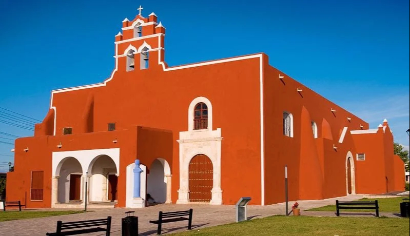 La iglesia ha sido restaurada recientemente y sigue siendo un lugar activo de culto La iglesia ha sido restaurada recientemente y sigue siendo un lugar activo de culto