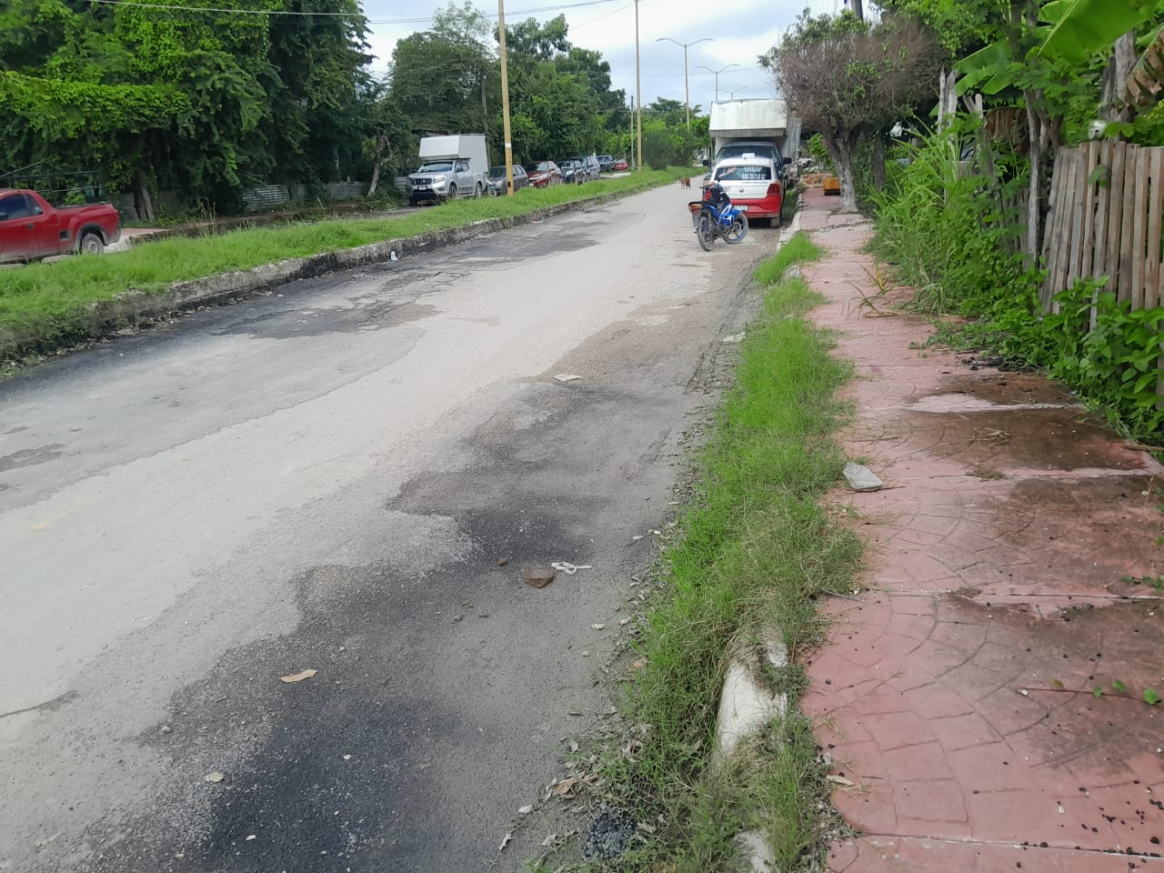En Escárcega, roban motocicleta en plena avenida mientras el dueño revisaba una camioneta  