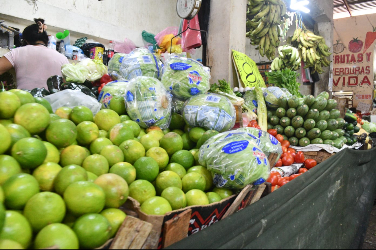 El kilo de limón incrementó entre 20 pesos El kilo de limón incrementó entre 20 pesos