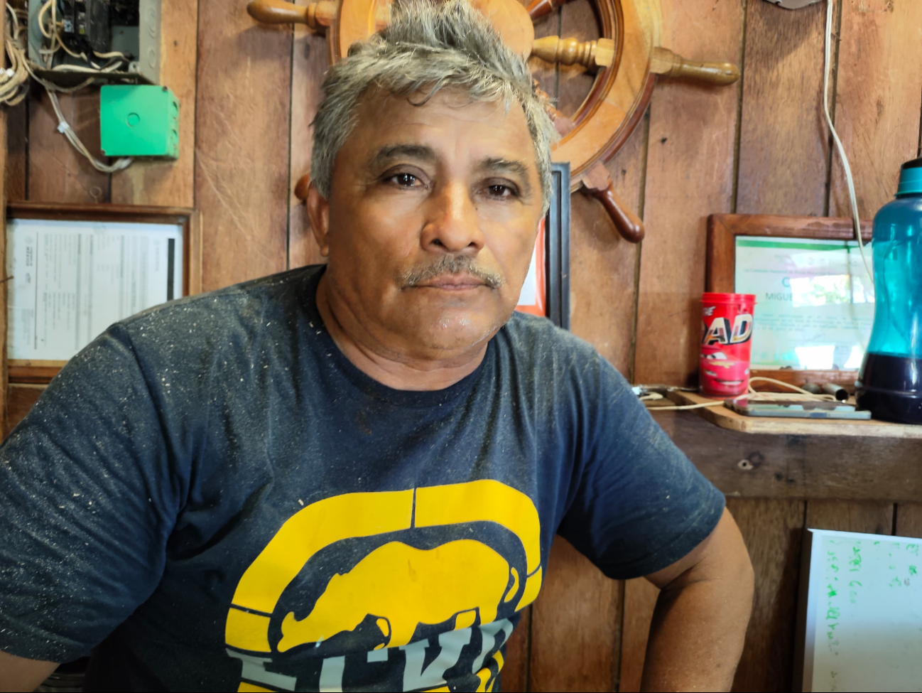 Miguel Benítez Heredia, de Ecovigilantes A.C., señala que el crecimiento demográfico y la invasión hormiga están matando los manglares Miguel Benítez Heredia, de Ecovigilantes A.C., señala que el crecimiento demográfico y la invasión hormiga están matando los manglares
