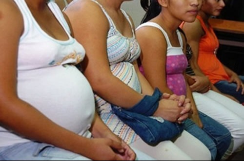 Diariamente, tres menores embarazadas acuden al Hospital Rural IMSS-Bienestar “María del Socorro Quiroga Aguilar Diariamente, tres menores embarazadas acuden al Hospital Rural IMSS-Bienestar “María del Socorro Quiroga Aguilar
