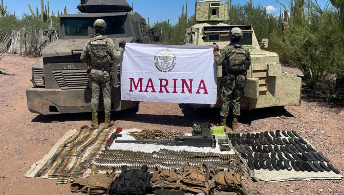 Elementos de la Secretaría de Marina aseguraron vehículos blindados y armas en el municipio de Caborca en Sonora