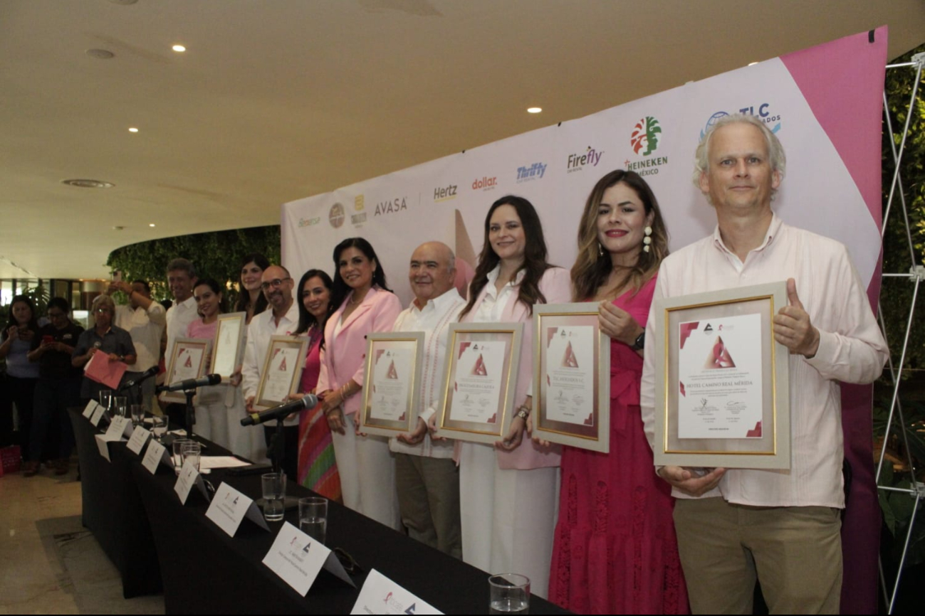 En Mérida, entregan distintivos a empresas para la detección oportuna del cáncer 