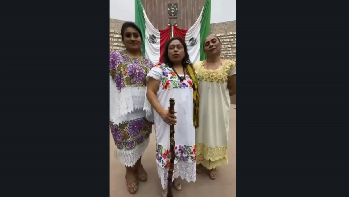 Pat Dzul reconoce el papel de las mujeres indígenas en preservar la cultura y tradiciones en Yucatán Pat Dzul reconoce el papel de las mujeres indígenas en preservar la cultura y tradiciones en Yucatán