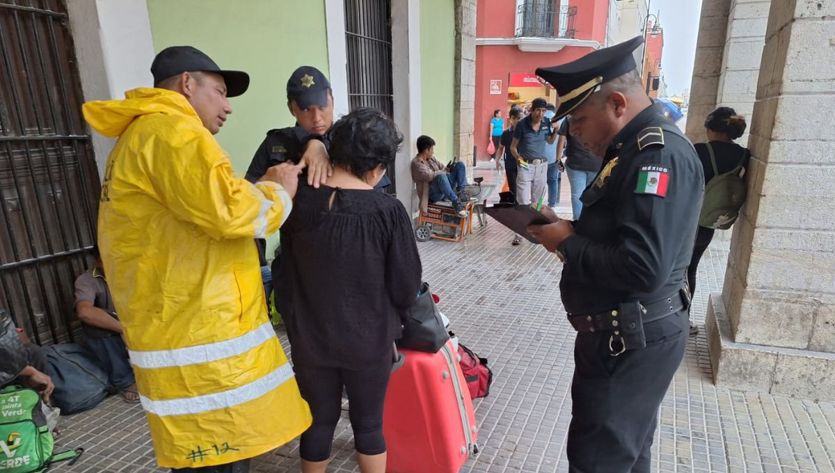 Personal de emergencias atendió a la mujer en Mérida Personal de emergencias atendió a la mujer en Mérida