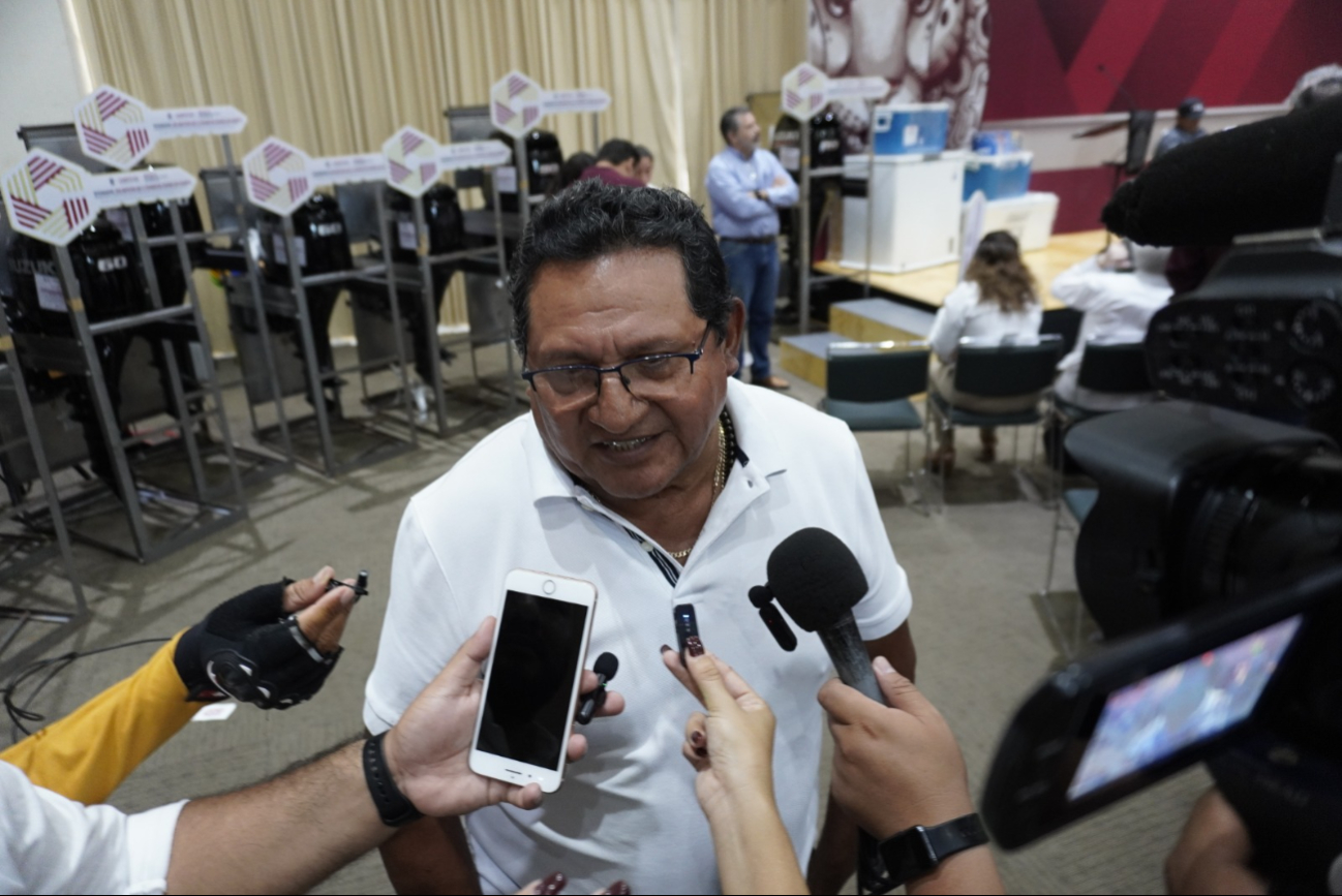 La denuncia en su contra es por abuso de autoridad, odio, amenazas y lavado de dinero por 2.8 millones de pesos La denuncia en su contra es por abuso de autoridad, odio, amenazas y lavado de dinero por 2.8 millones de pesos