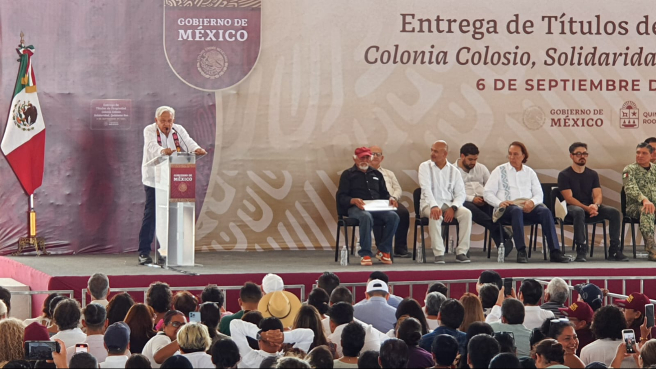 Presidente Andrés Manuel López Obrador en Playa del Carmen Presidente Andrés Manuel López Obrador en Playa del Carmen