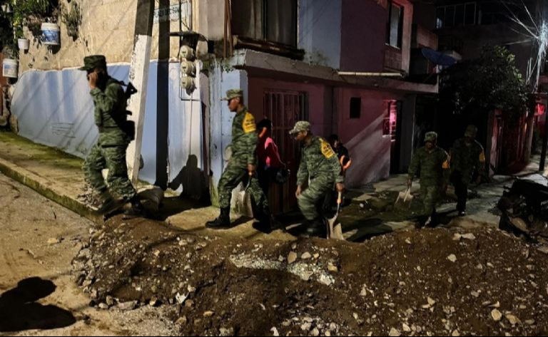 Siete personas resultaron víctimas de este deslave Siete personas resultaron víctimas de este deslave