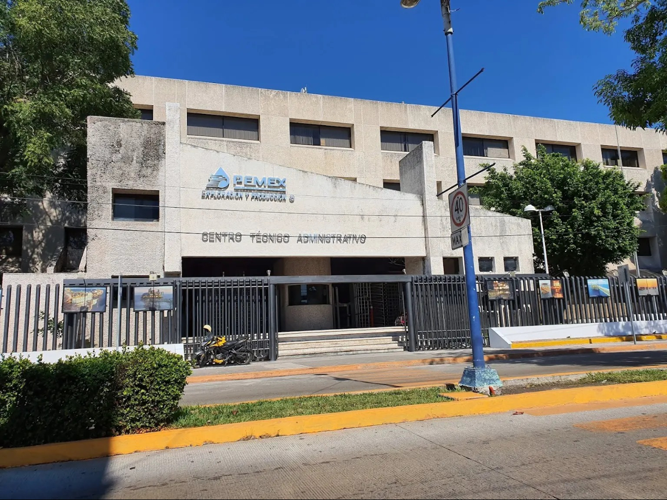 La situación económica en Carmen es crítica debido a la falta de pagos de PEMEX La situación económica en Carmen es crítica debido a la falta de pagos de PEMEX