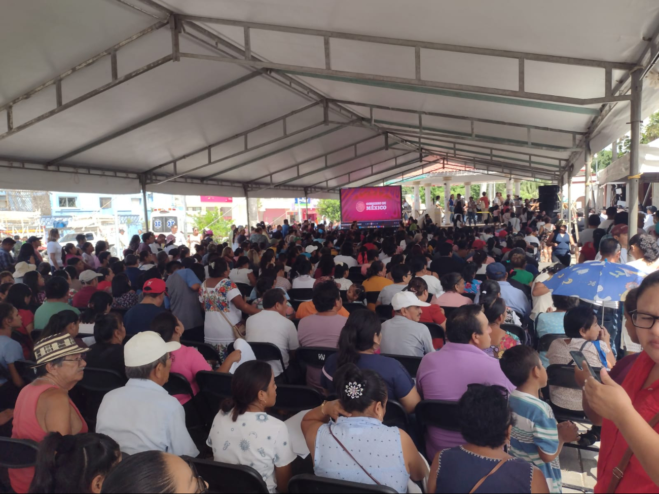 Más de mil carrilloportenses esperan a AMLO para la inauguración del Museo Maya Más de mil carrilloportenses esperan a AMLO para la inauguración del Museo Maya