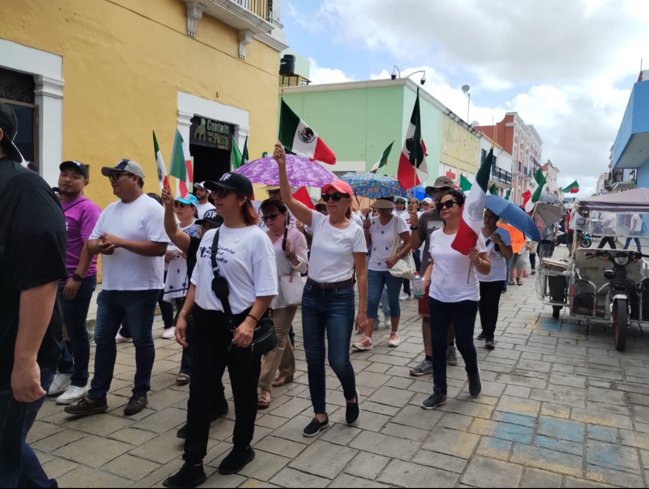 Caminaron por calles del Centro Histórico Caminaron por calles del Centro Histórico