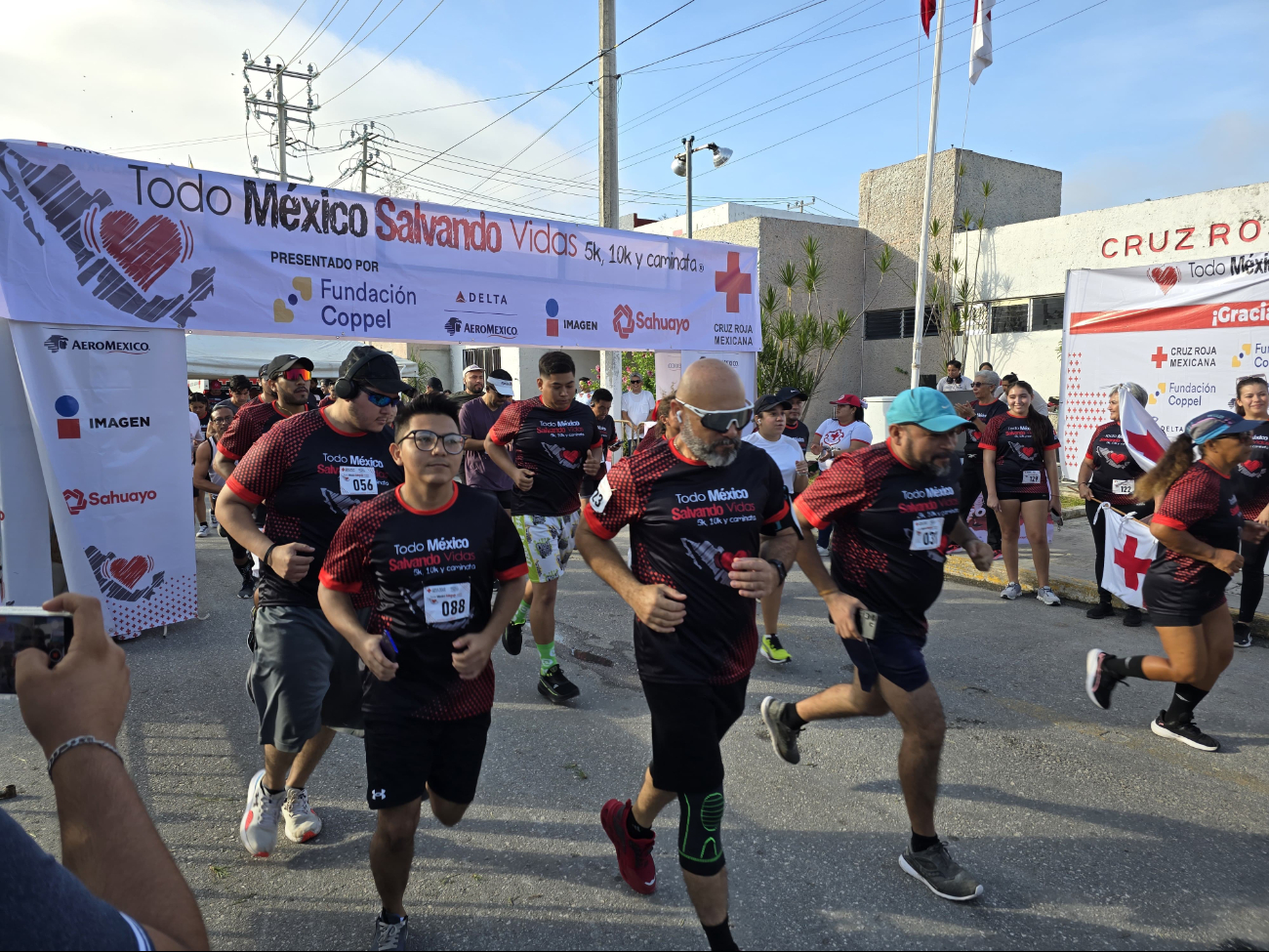 Cruz Roja Campeche realiza carrera “Todo México Salvando Vidas” 