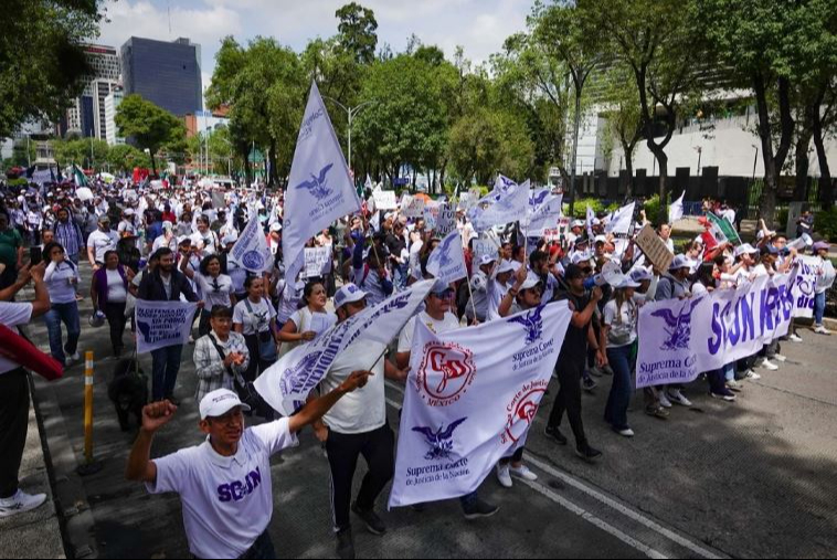Se manifiestan en contra de la Reforma Judicial Se manifiestan en contra de la Reforma Judicial