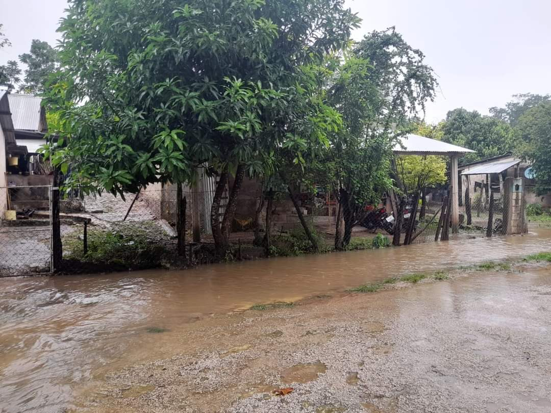  Comunidades del sur de Campeche bajo el agua   