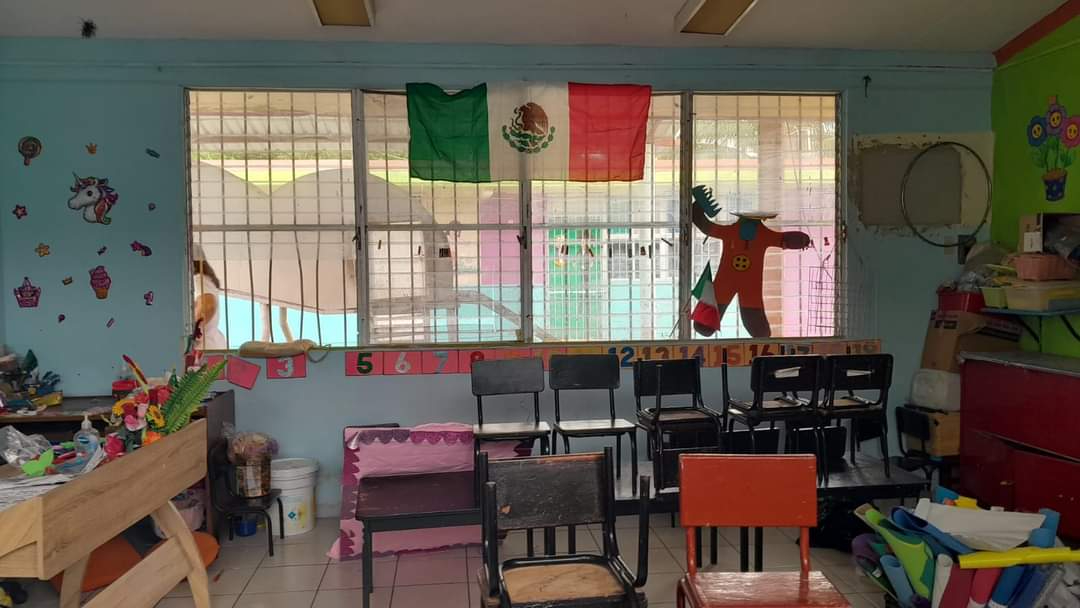 Vecinos informaron que los ladrones aprovecharon la lluvia para entrar al jardín de niños