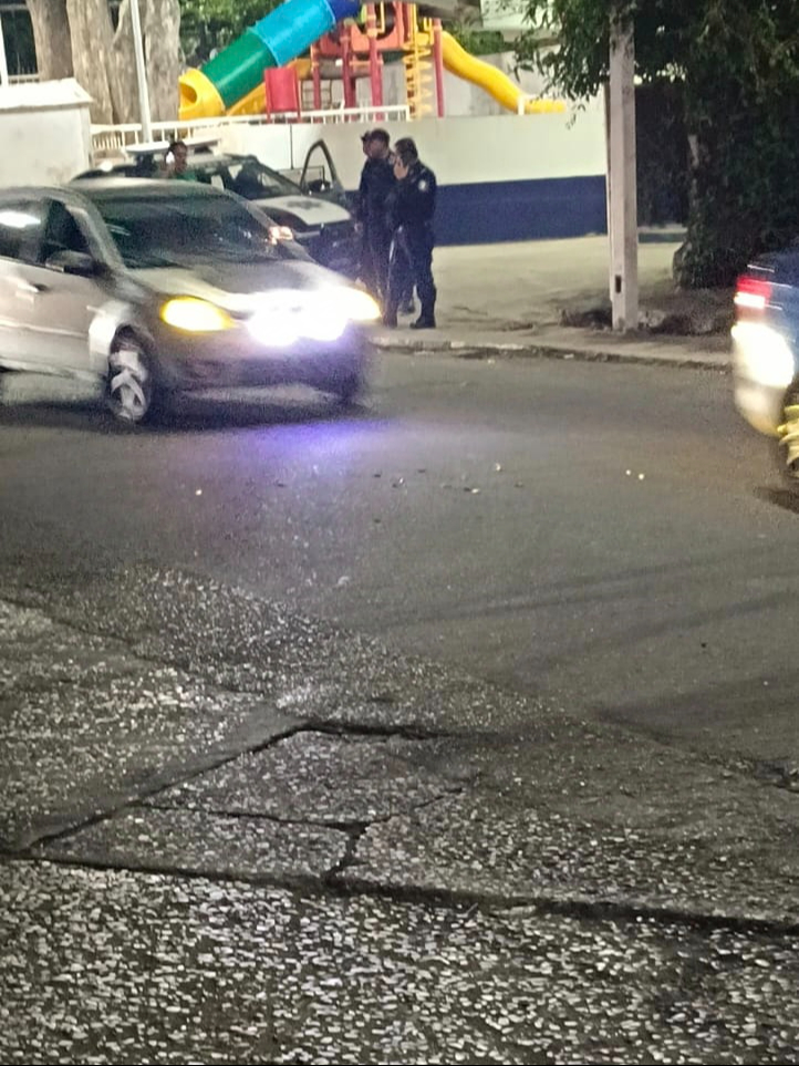 Ponchallantas afectan el tránsito en la carretera Villahermosa-Nacajuca Ponchallantas afectan el tránsito en la carretera Villahermosa-Nacajuca
