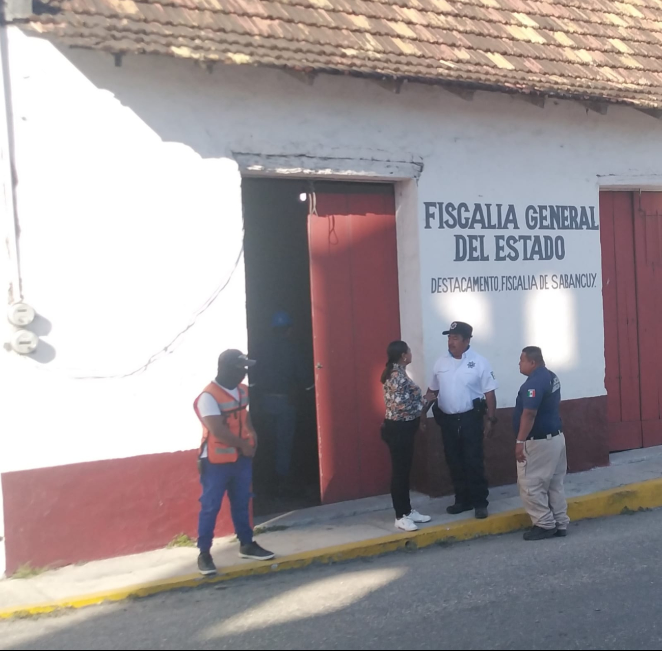 Pobladores entregaron al ladrón a las autoridades Pobladores entregaron al ladrón a las autoridades