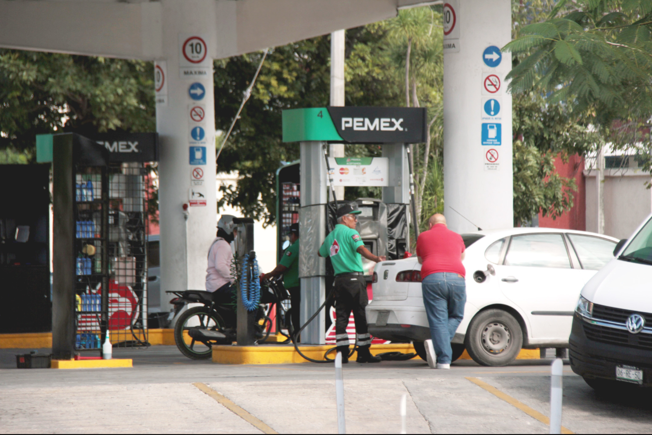 Dijeron que para ahorrar, buscan las rutas más cortas para llegar a sus centros laborales. Dijeron que para ahorrar, buscan las rutas más cortas para llegar a sus centros laborales.