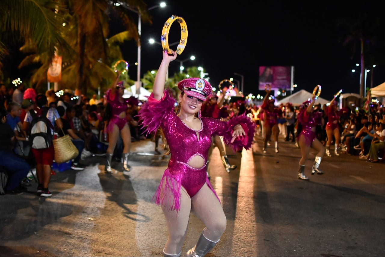 Las festividades continuarán hasta el 4 de marzo con diversas presentaciones y actividades Las festividades continuarán hasta el 4 de marzo con diversas presentaciones y actividades