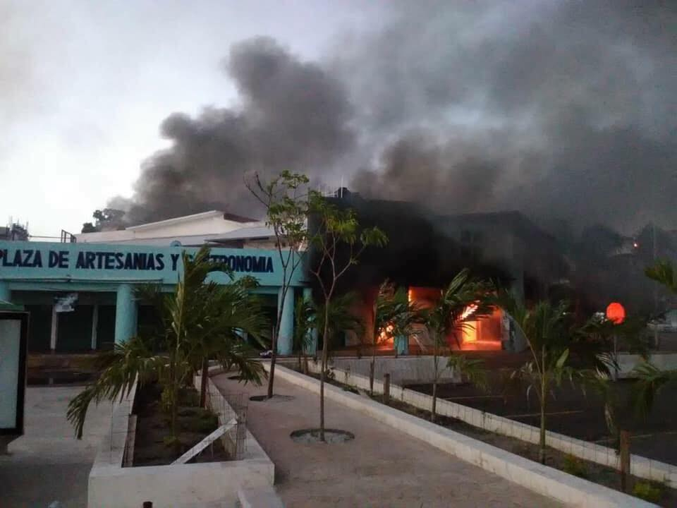 Han pasado siete años desde el incendio del Mercado de Artesanías de Carmen Han pasado siete años desde el incendio del Mercado de Artesanías de Carmen