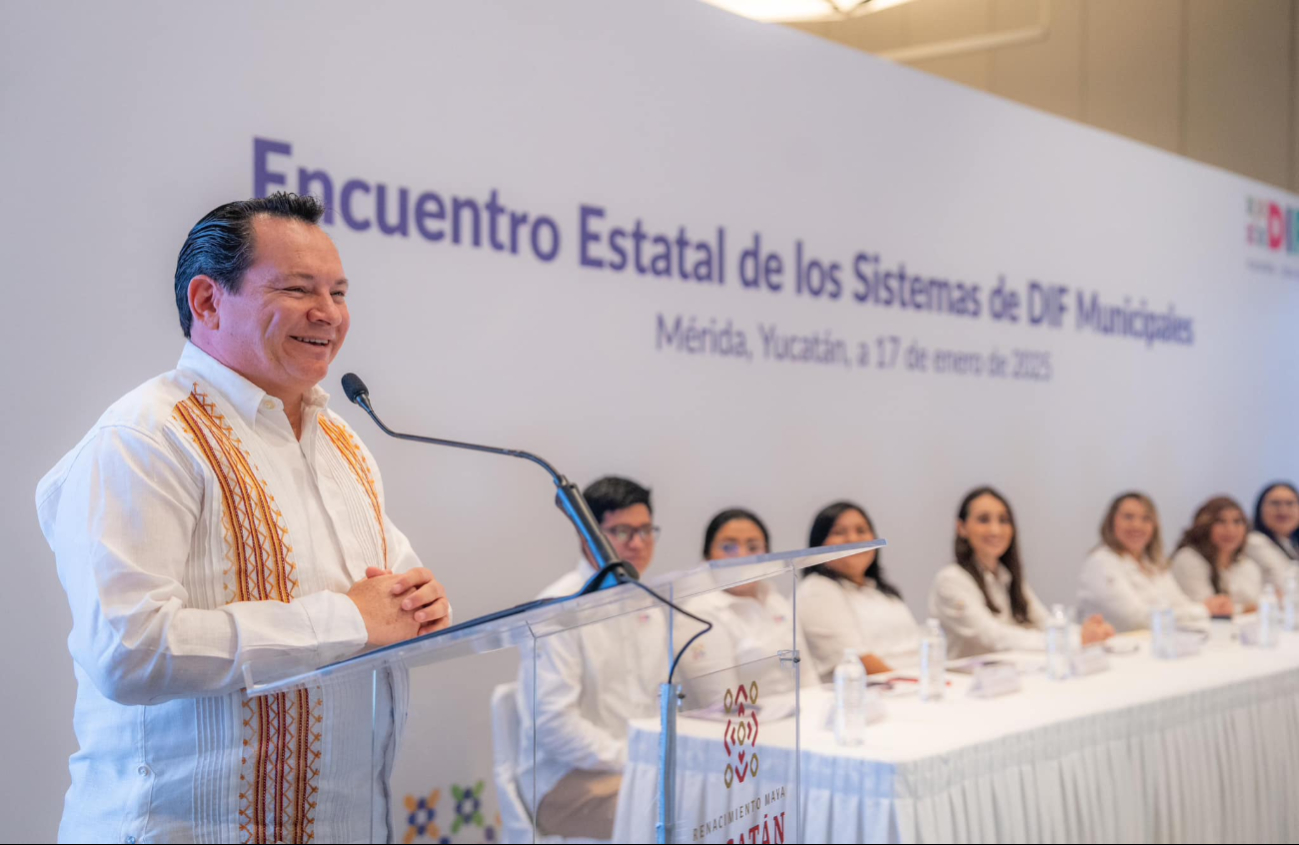Joaquín Díaz Mena destacó que el DIF Yucatán es el lado humano del Gobierno Joaquín Díaz Mena destacó que el DIF Yucatán es el lado humano del Gobierno