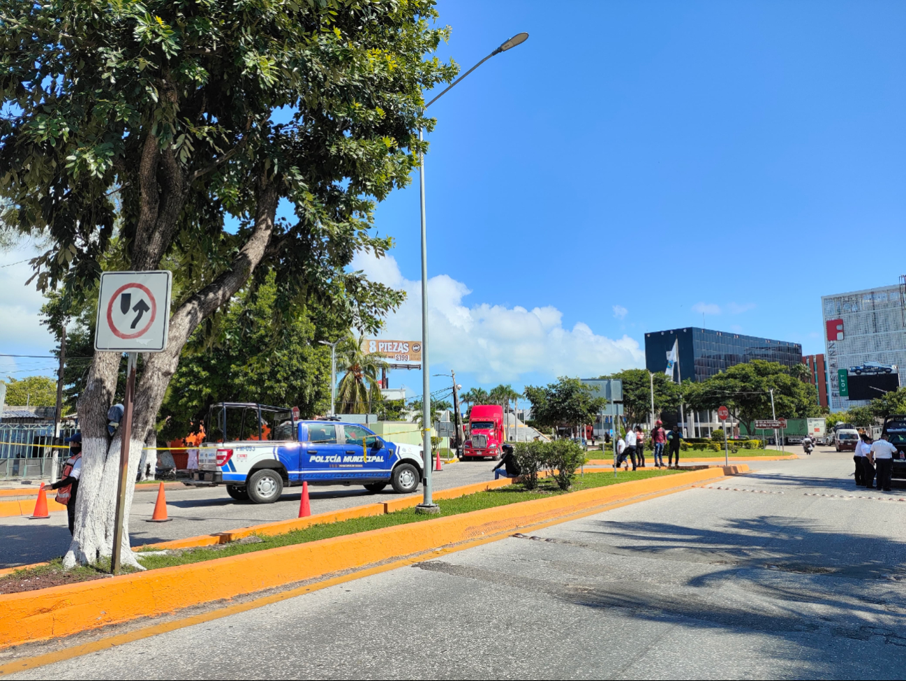 Las tensiones entre taxistas y pochimóviles han escalado debido a la percepción de competencia desleal Las tensiones entre taxistas y pochimóviles han escalado debido a la percepción de competencia desleal
