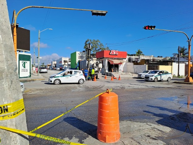 Vecinos de Quintana Roo denuncian ‘socavón’ Vecinos de Quintana Roo denuncian ‘socavón’