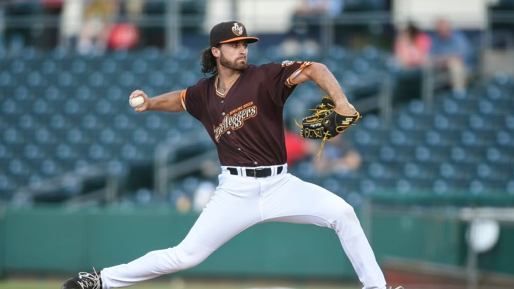 Piratas de Campeche refuerzan su bullpen con Miller Hogan para la temporada 2025