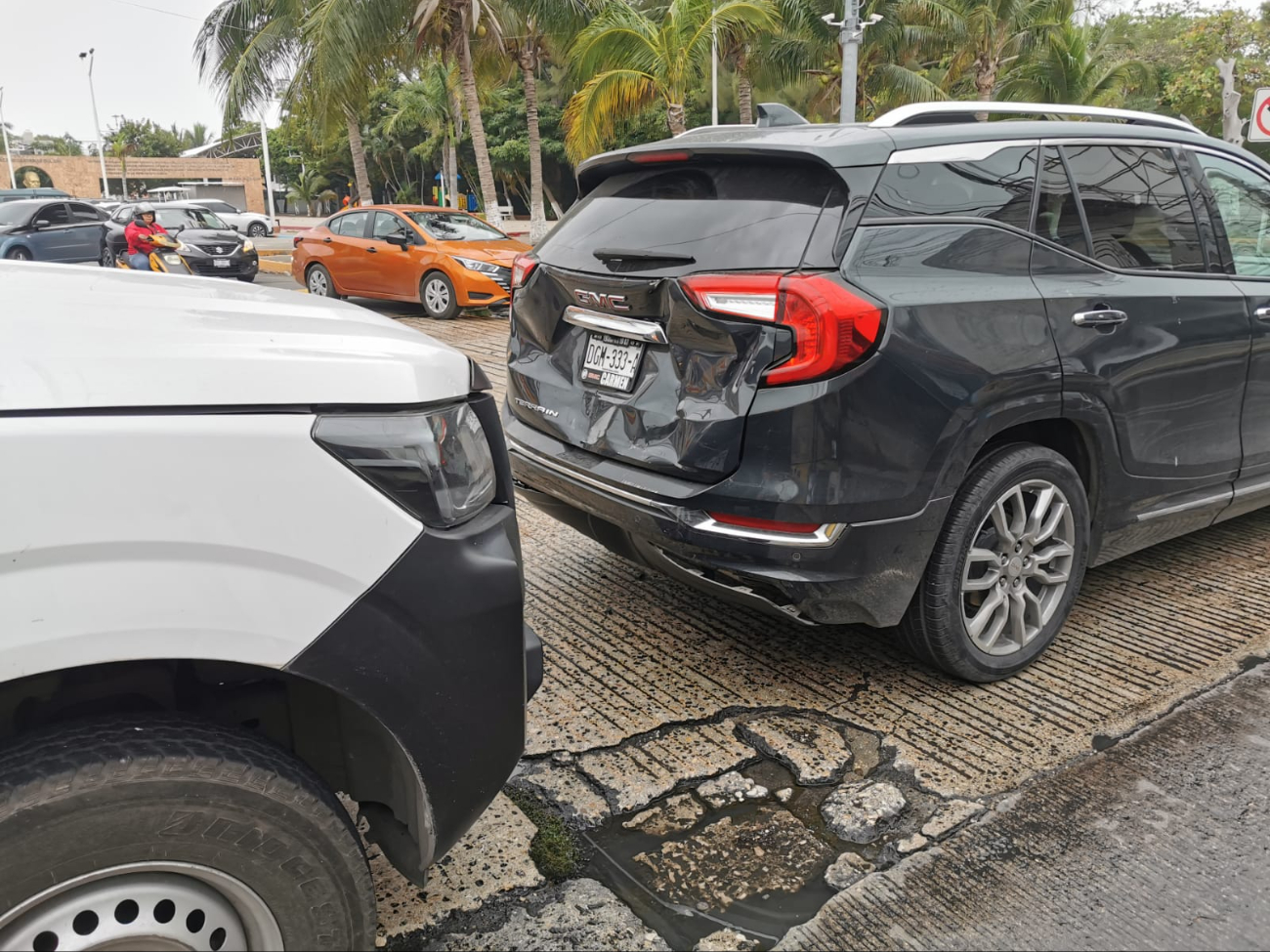 La causante del accidente, una conductora, se retiró sin dejar contacto. La causante del accidente, una conductora, se retiró sin dejar contacto.