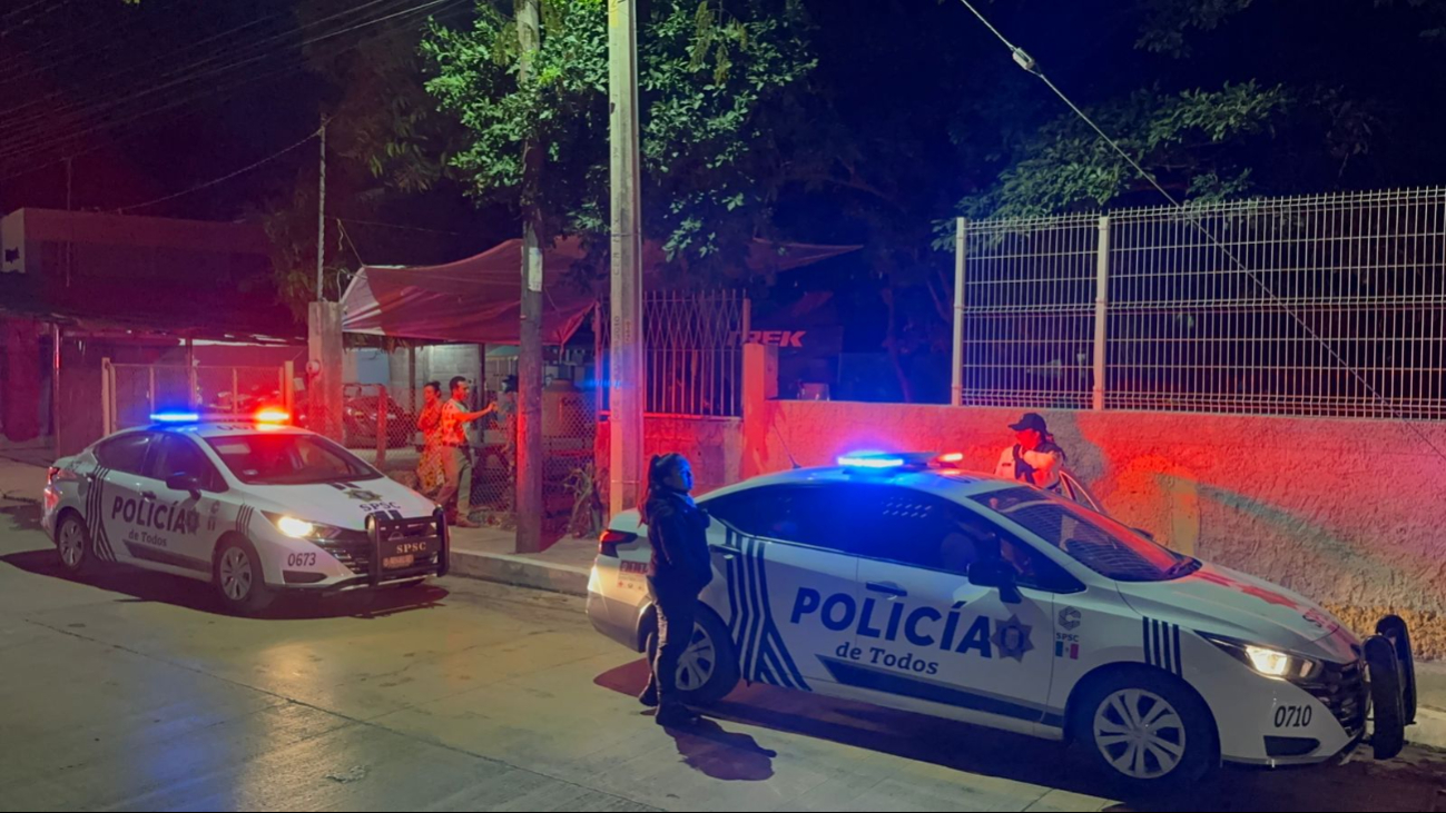 Arrestan a dos ebrios por golpear a una mujer en Campeche