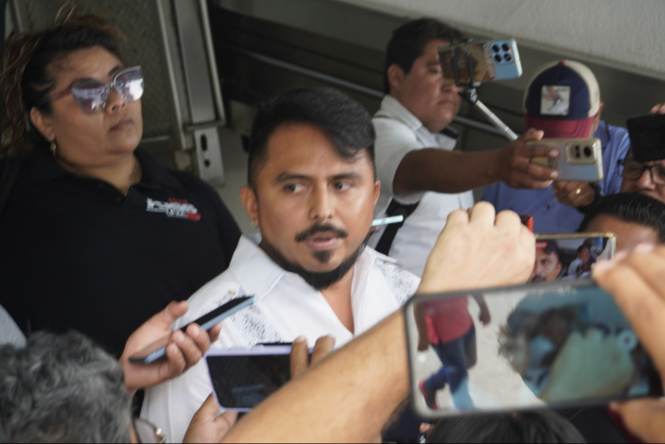 Antonio Jiménez Gutiérrez destacó que el sistema de transporte Ko’ox será clave para modernizar la movilidad en los municipios Antonio Jiménez Gutiérrez destacó que el sistema de transporte Ko’ox será clave para modernizar la movilidad en los municipios