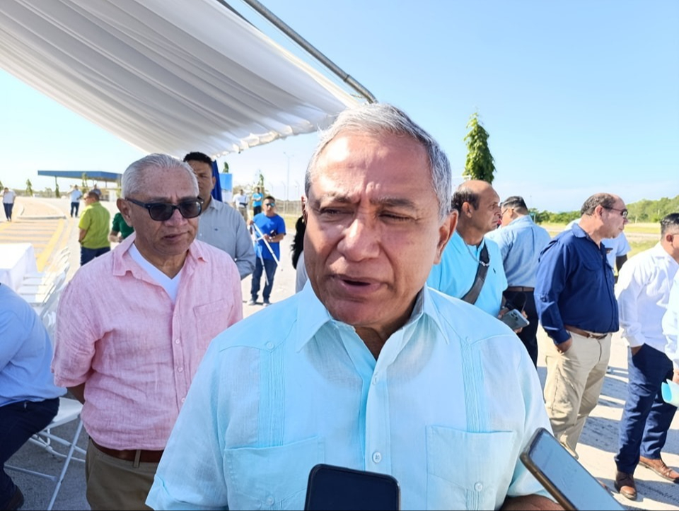Belice busca trabajar con el gobierno mexicano para la construcción de un puente conector con Xcalak.