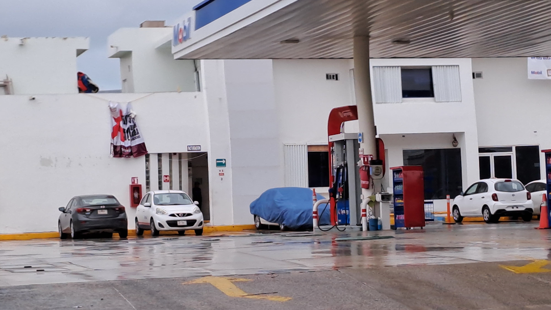 Conductores se muestran indignados por los precios y abusos Conductores se muestran indignados por los precios y abusos