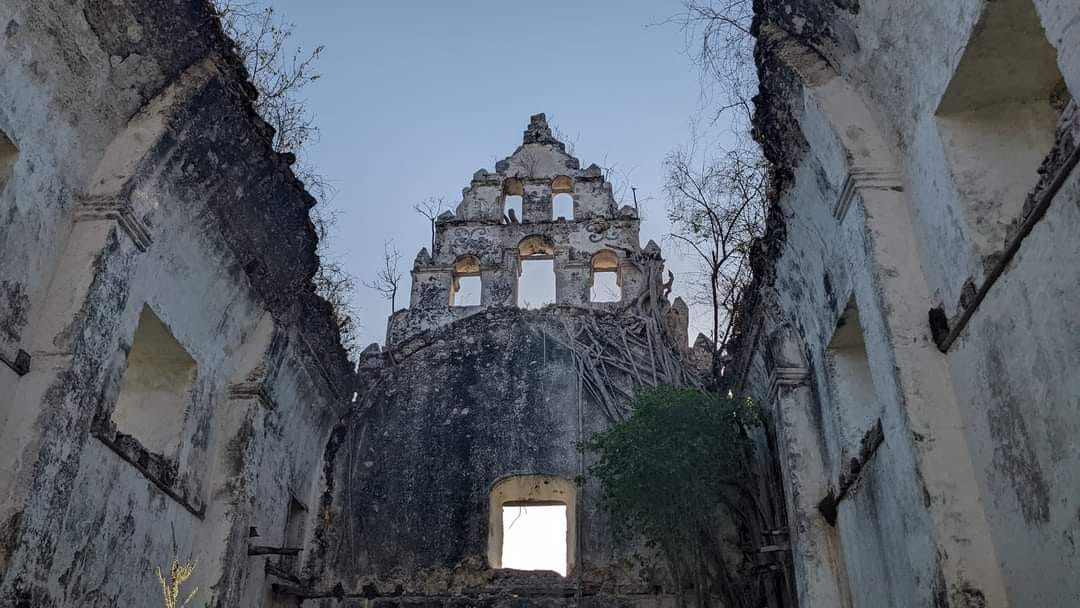 La fecha de la última misa no está clara, pero la iglesia fue abandonada en el siglo XIX La fecha de la última misa no está clara, pero la iglesia fue abandonada en el siglo XIX