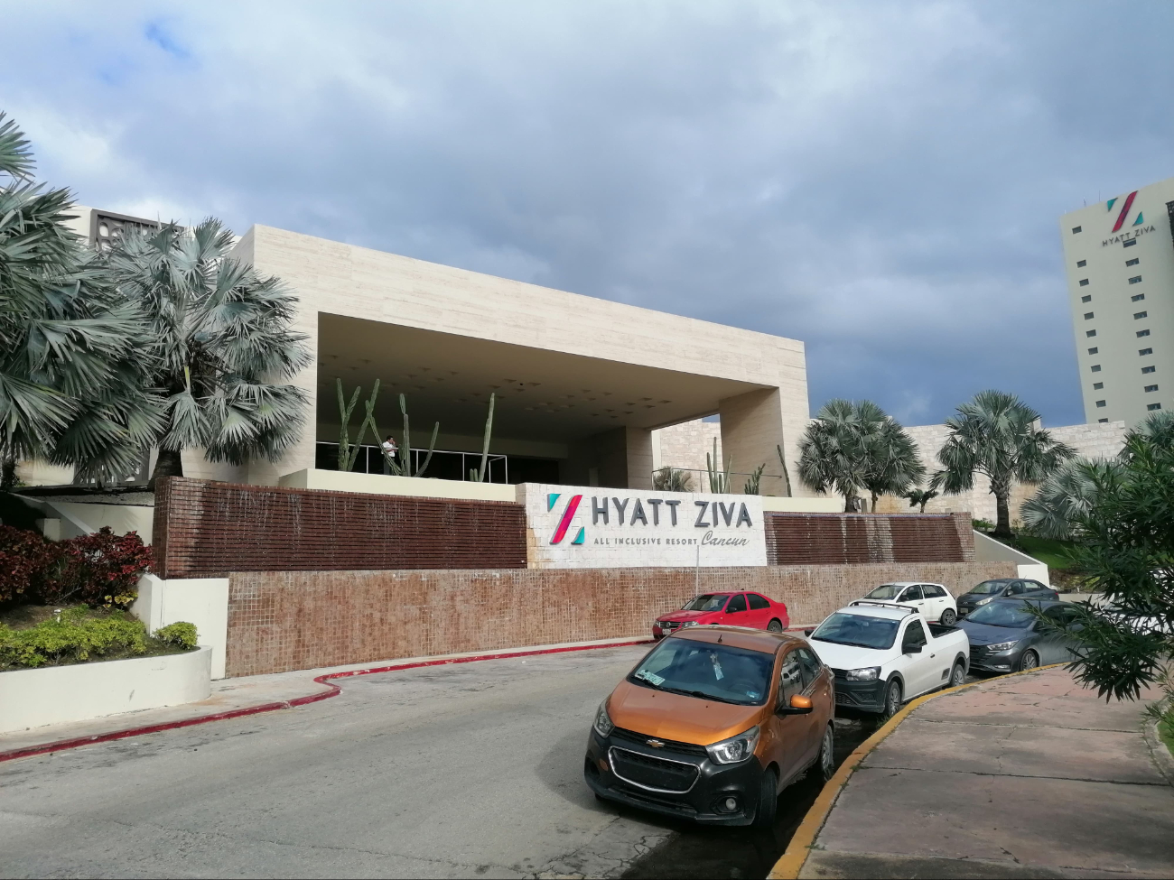 Pese a la gran cantidad de habitaciones y millones de inversión, reportan ineficiencia en servicios básicos Pese a la gran cantidad de habitaciones y millones de inversión, reportan ineficiencia en servicios básicos