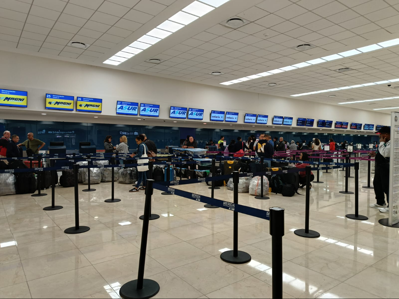 La afluencia de pasajeros se mantiene al mínimo en el aeropuerto de Mérida La afluencia de pasajeros se mantiene al mínimo en el aeropuerto de Mérida