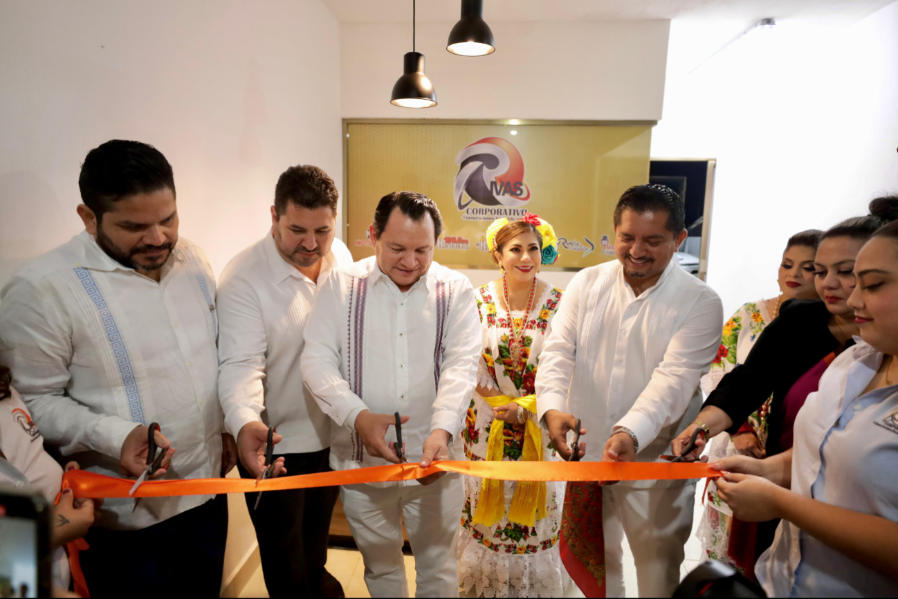 La Reverenda de Oriente, con 95 años de historia, inauguró sus nuevas instalaciones en Valladolid La Reverenda de Oriente, con 95 años de historia, inauguró sus nuevas instalaciones en Valladolid
